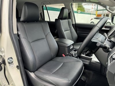 2023 Toyota LAND CRUISER PRADO 照片 10