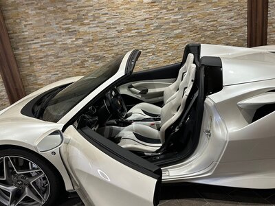 صورة 19 لـ 2021 Ferrari F8 SPIDER
