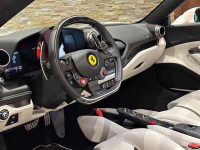 صورة 27 لـ 2021 Ferrari F8 SPIDER