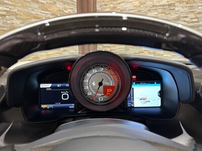 صورة 29 لـ 2021 Ferrari F8 SPIDER