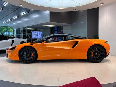 صورة 3 لـ 2025 Mclaren ARTURA
