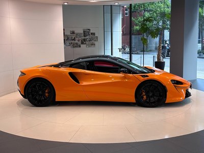 صورة 4 لـ 2025 Mclaren ARTURA
