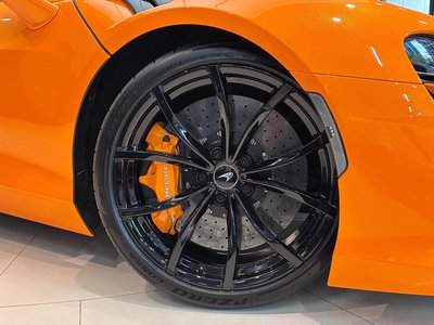 صورة 10 لـ 2025 Mclaren ARTURA