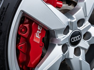 صورة 32 لـ 2018 AUDI TT RS COUPE
