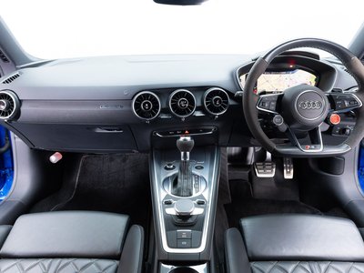 صورة 2 لـ 2018 AUDI TT RS COUPE
