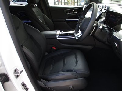 صورة 12 لـ 2025 Mercedes-BENZ GLC AMG