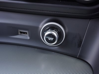صورة 74 لـ 2025 ALFA Romeo STELVIO
