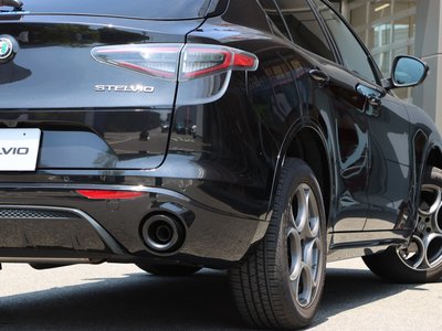 صورة 19 لـ 2025 ALFA Romeo STELVIO