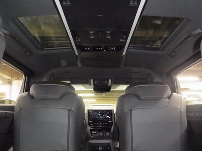 2023 Toyota ALPHARD — фото 2
