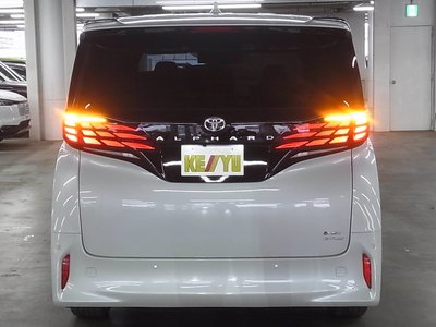 2023 Toyota ALPHARD — фото 10