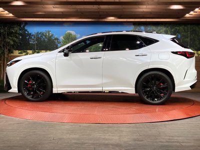 2023 Lexus NX thumbnail 31