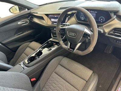 2022 AUDI RS E-TRON GT photo 12