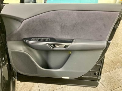 2023 Lexus RZ 照片 43