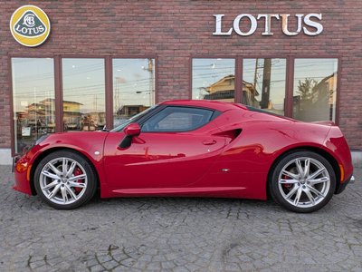 2018 ALFA Romeo 4C — фото 15