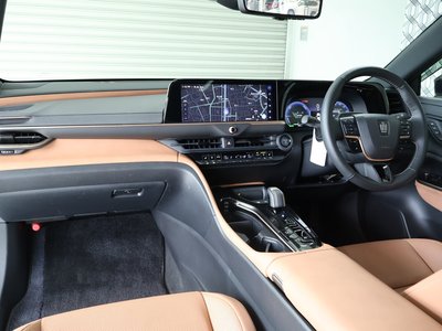 2024 Toyota CROWN SPORT 照片 3