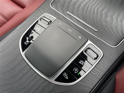 2022 Mercedes-BENZ GLC AMG thumbnail 23