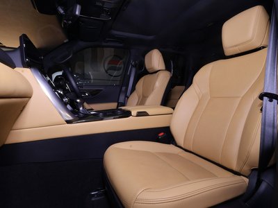 2024 Lexus LX — миниатюра 13