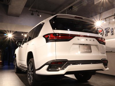 2024 Lexus LX — миниатюра 11