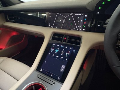 صورة مصغرة 28 لـ 2025 Porsche TAYCAN