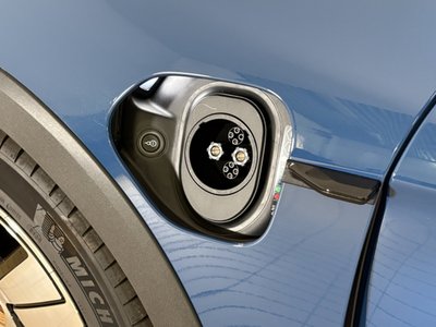 صورة مصغرة 7 لـ 2025 Porsche TAYCAN