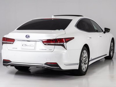2018 Lexus LS photo 13