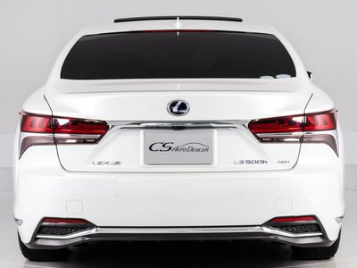 2018 Lexus LS photo 11