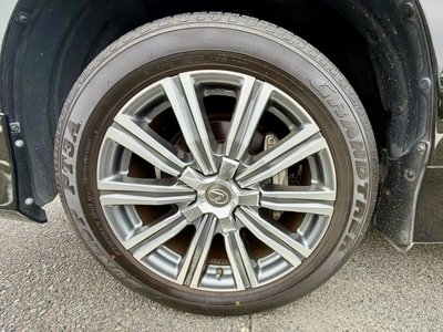 2016 Lexus LX thumbnail 45