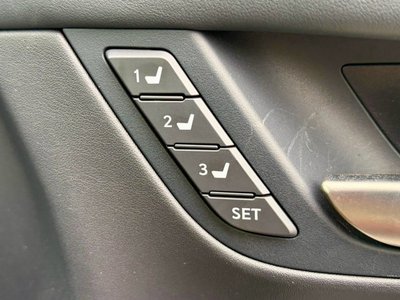 2016 Lexus LX thumbnail 22