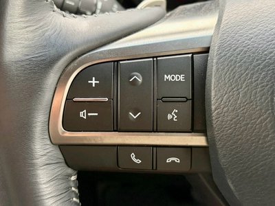 2016 Lexus LX photo 9