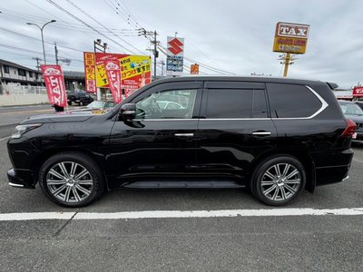 2016 Lexus LX thumbnail 51