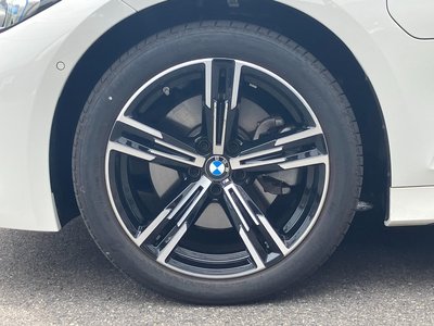 2025 BMW 3 SERIES — фото 12