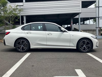 2025 BMW 3 SERIES — фото 8