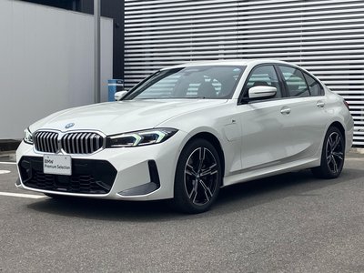 2025 BMW 3 SERIES — фото 3