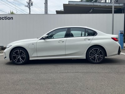 2025 BMW 3 SERIES — фото 4