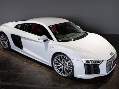 2019 AUDI R8 photo 2