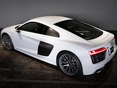 2019 AUDI R8 photo 3