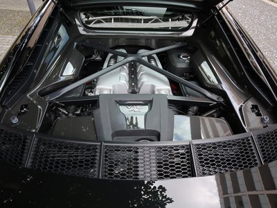 2016 AUDI R8 thumbnail 40