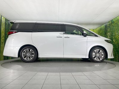 صورة 39 لـ 2024 Toyota ALPHARD