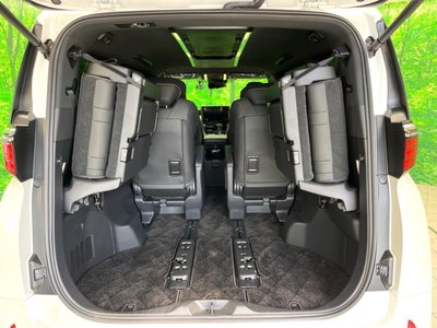صورة 13 لـ 2023 Toyota ALPHARD