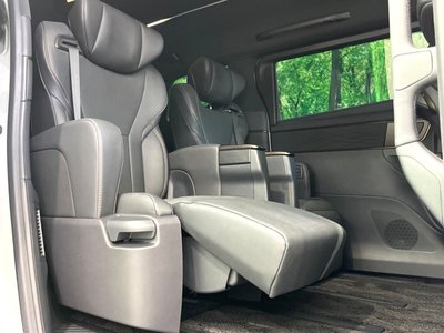 صورة 62 لـ 2023 Toyota ALPHARD