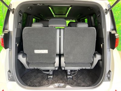 صورة 64 لـ 2023 Toyota ALPHARD