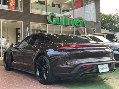 صورة 43 لـ 2021 Porsche TAYCAN
