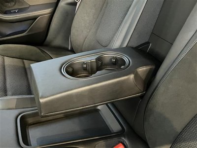 صورة 22 لـ 2021 Porsche TAYCAN