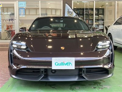 صورة 4 لـ 2021 Porsche TAYCAN