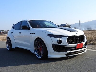صورة 28 لـ 2016 Maserati LEVANTE