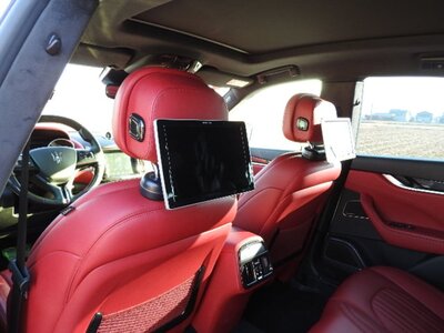 صورة 40 لـ 2016 Maserati LEVANTE