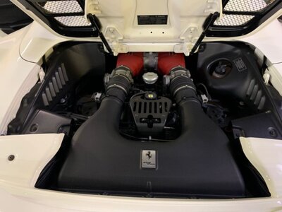 2013 Ferrari 458 SPIDER 照片 9