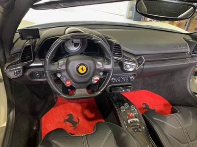2013 Ferrari 458 SPIDER 照片 16