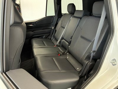 صورة 73 لـ 2024 Toyota LAND CRUISER 250
