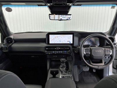 صورة 28 لـ 2024 Toyota LAND CRUISER 250